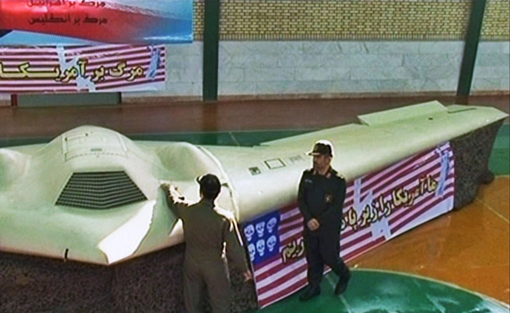 Iranul a descifrat secretele unei drone americane. "Aparatul survolase casa lui Bin Laden"