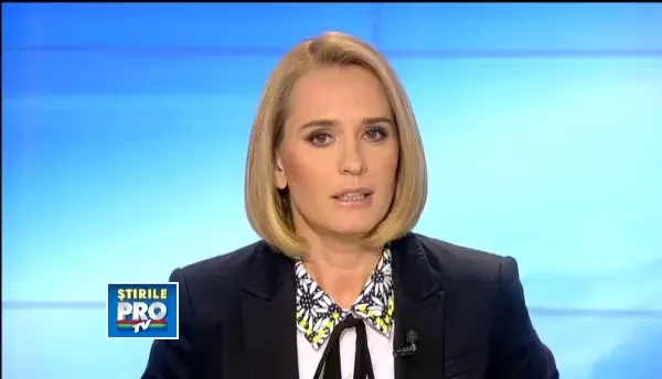 Bataie ca pe ulita in mijlocul unui bulevard din Romania. Camerele de supraveghere au surprins totul