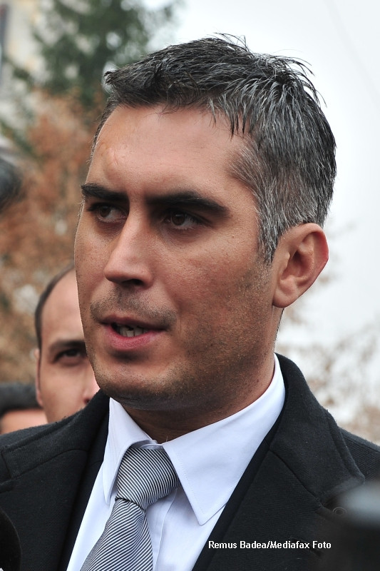 Politica, o chestie de Gust. Un deputat revine in PSD, dupa ce in martie se inscrisese in PDL