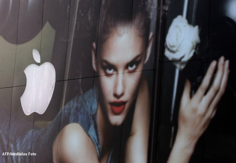 Cine este Robin, asistenta care vrea sa ingroape Apple. VIDEO