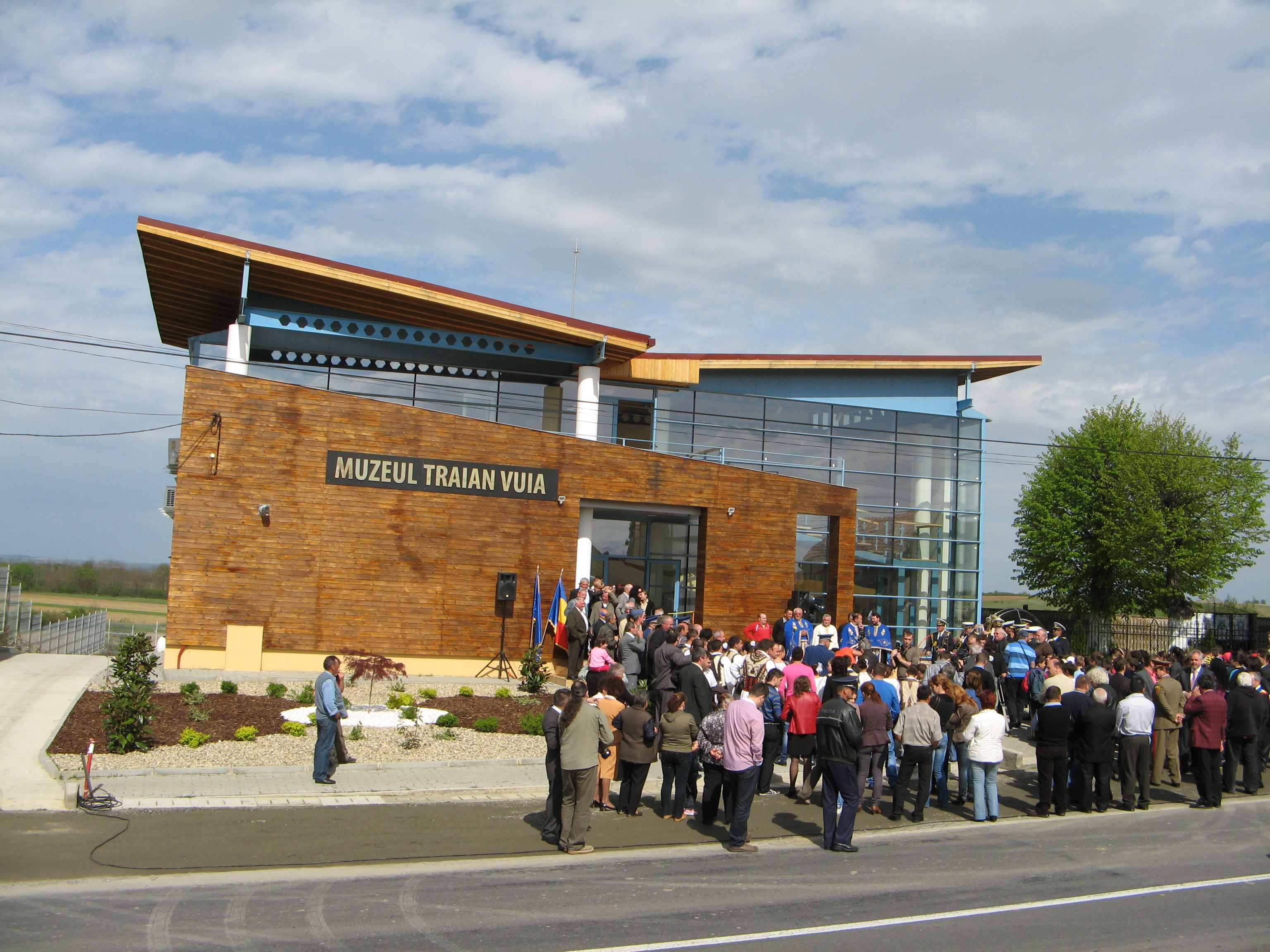 Parintele aviatiei moderne, Traian Vuia, are de astazi un muzeu in localitatea care ii poarta numele