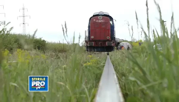 Un vagon cisterna plin cu motorina, s-a rasturnat pe linia ferata dintre Timisoara si Mosnita
