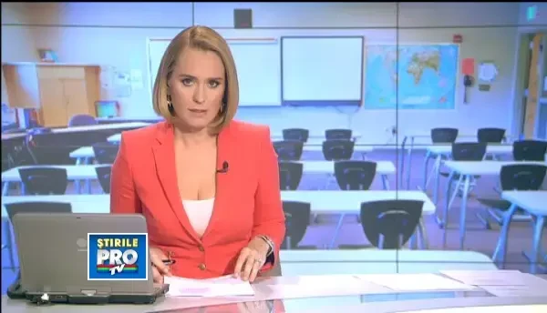 Legatura interzisa intre o profesoara si un elev, la Focsani. Fotografii compromitatoare cu cei doi