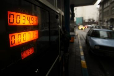 Preturile la carburanti au atins marti un nou RECORD. Cu cat dam mai mult fata de luna trecuta