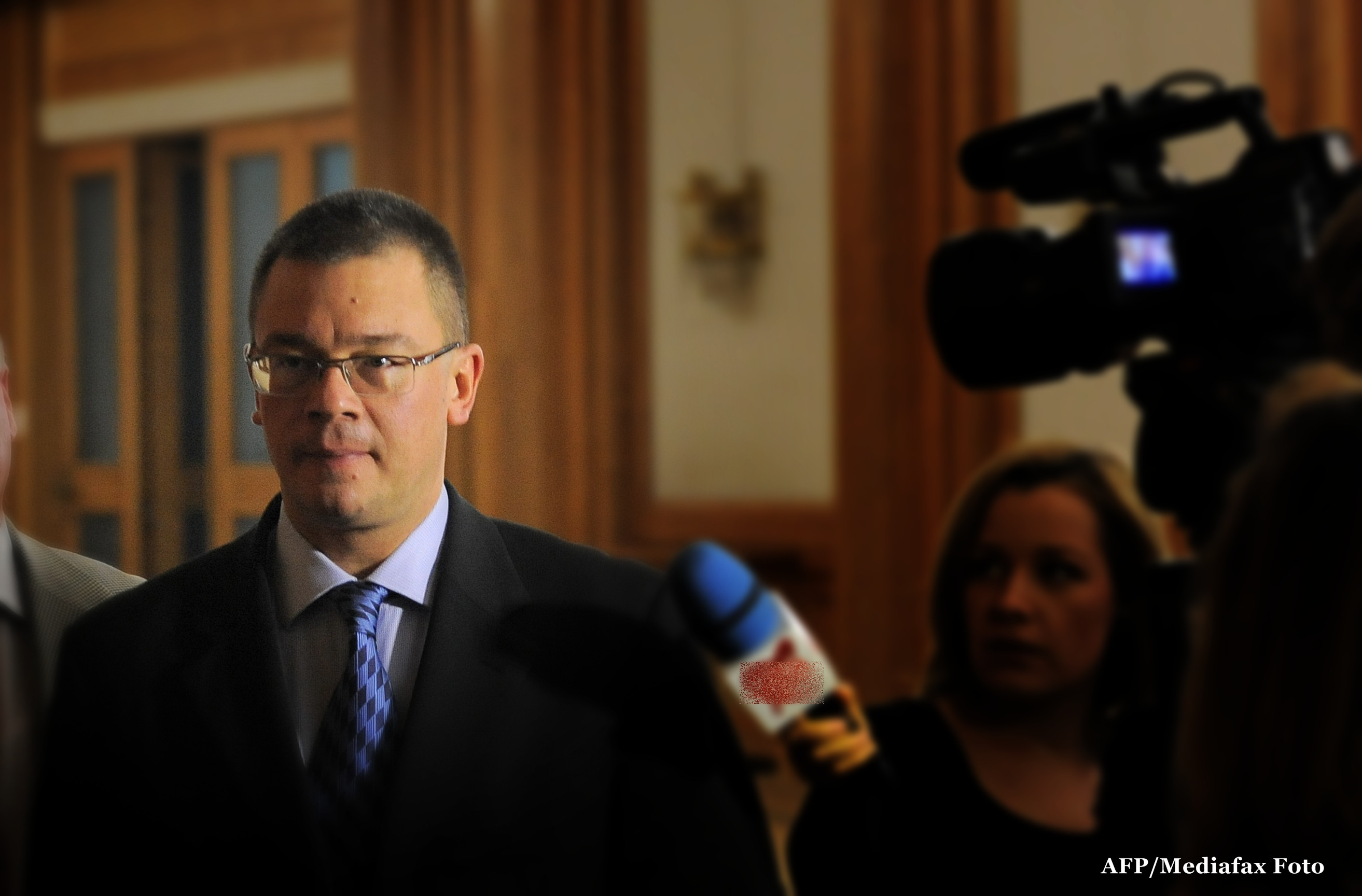 Mihai Razvan Ungureanu dupa motiune: "Aceasta este democratia, nu mi-am spus ultimul cuvant"