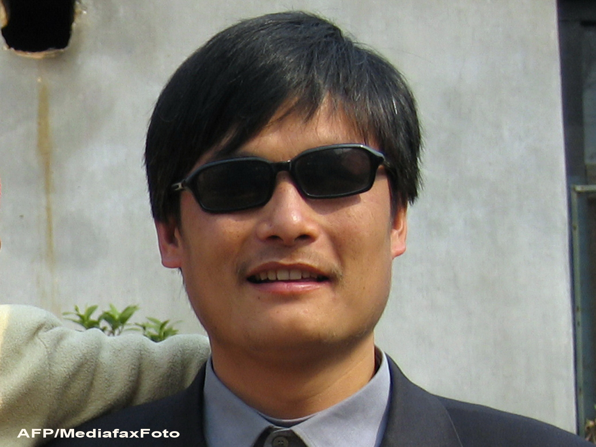 Disidentul chinez Chen Guangcheng a parasit ambasada SUA, unde se ascundea. China, foarte iritata