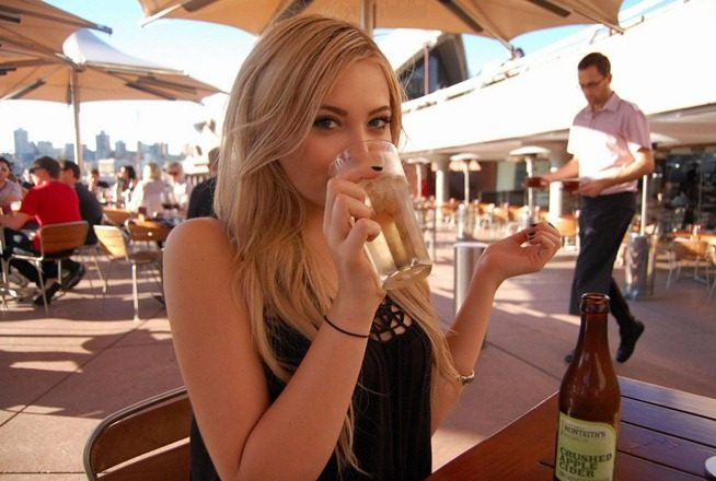 Razbunarea unei tinere, stomatolog, pe iubitul ei care o parasise pentru o alta femeie