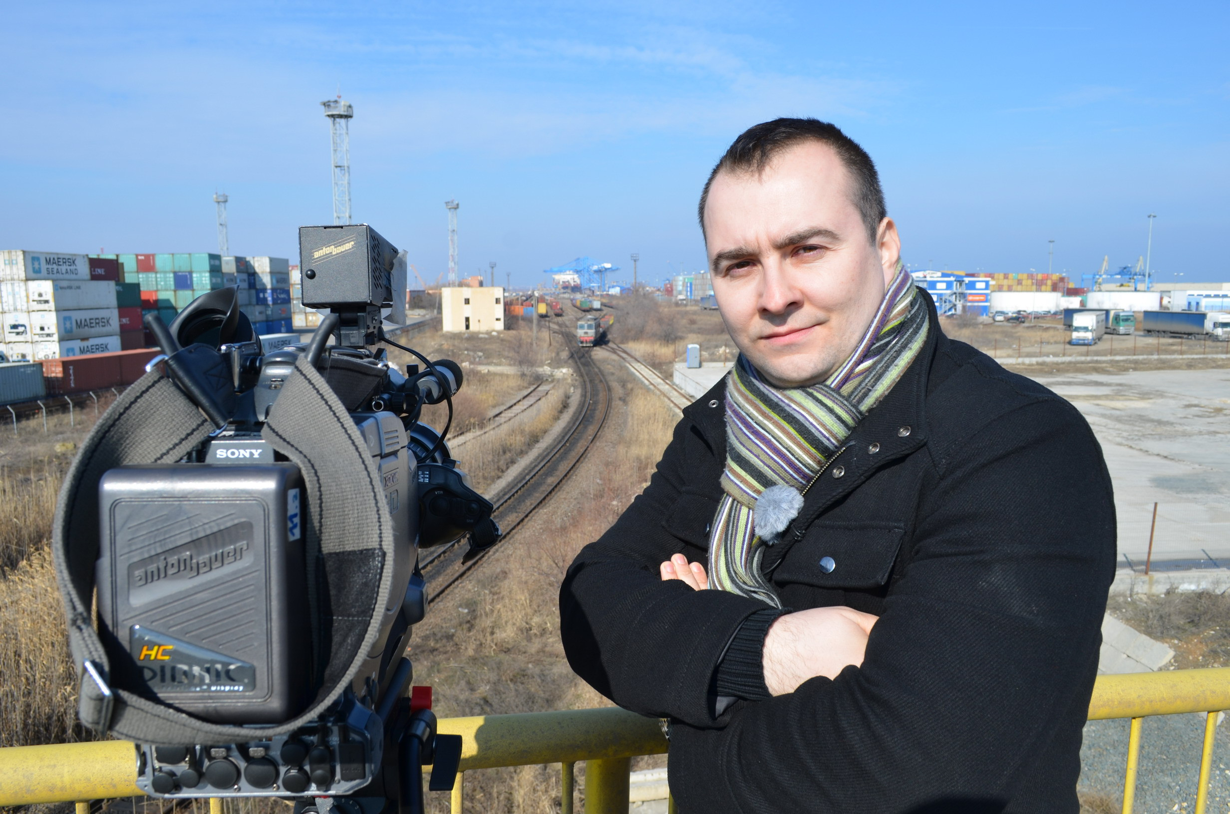 PCR - Pile, cunostinte, relatii sau raiul filierelor de intermedieri in ancheta "Romania, te iubesc"