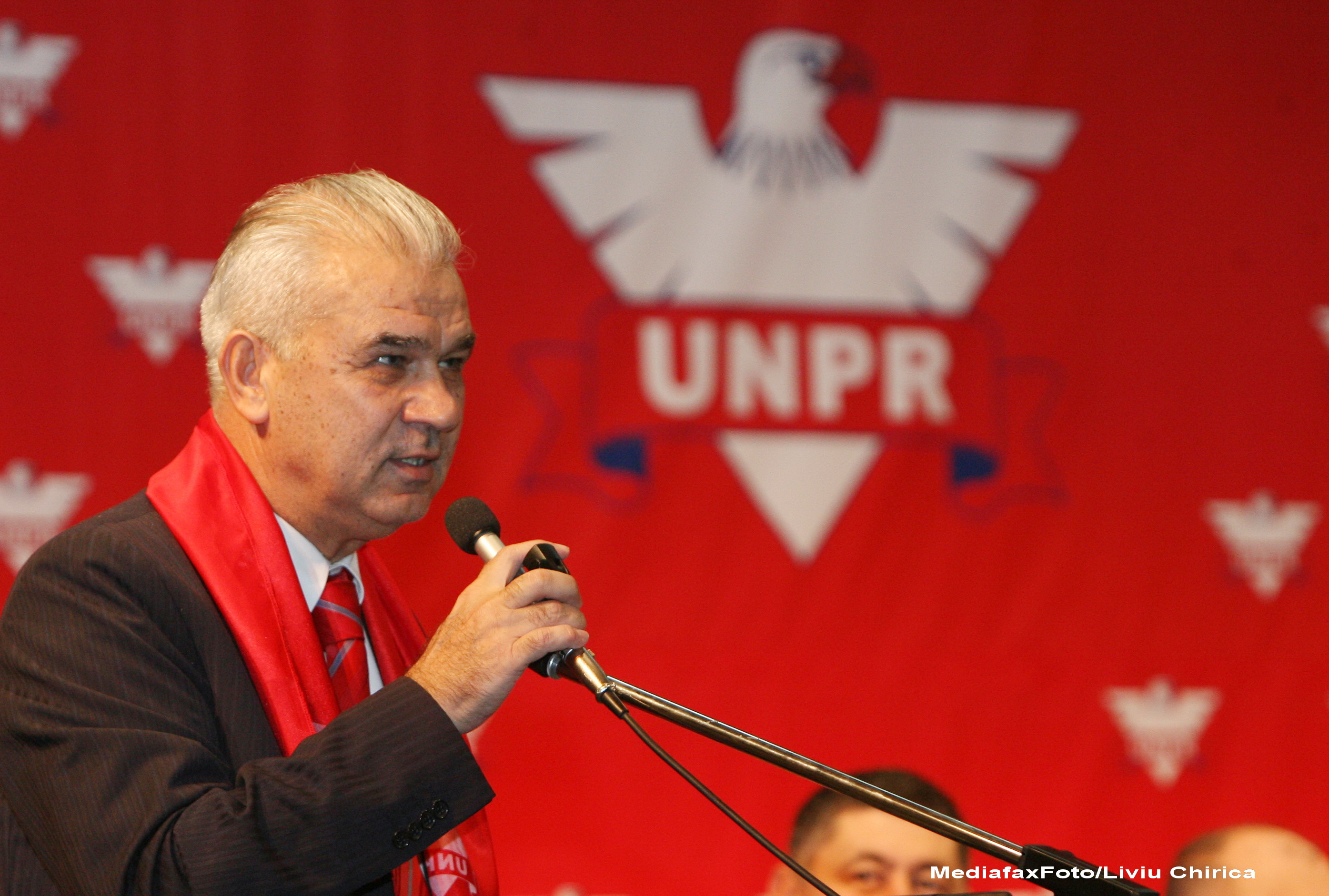 Alegeri locale 2012. Anghel Iordanescu si-a depus candidatura la Primaria Generala din partea UNPR