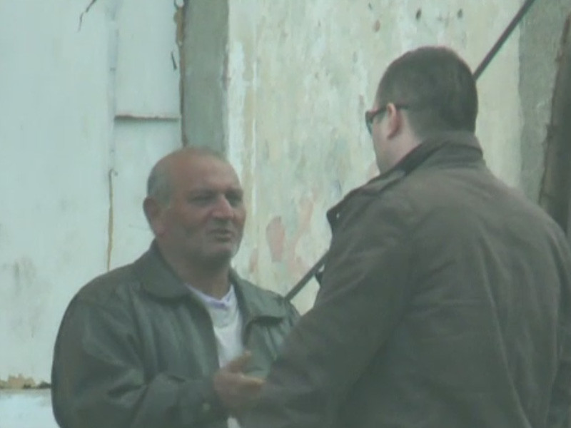 camera ascunsa, intermediari