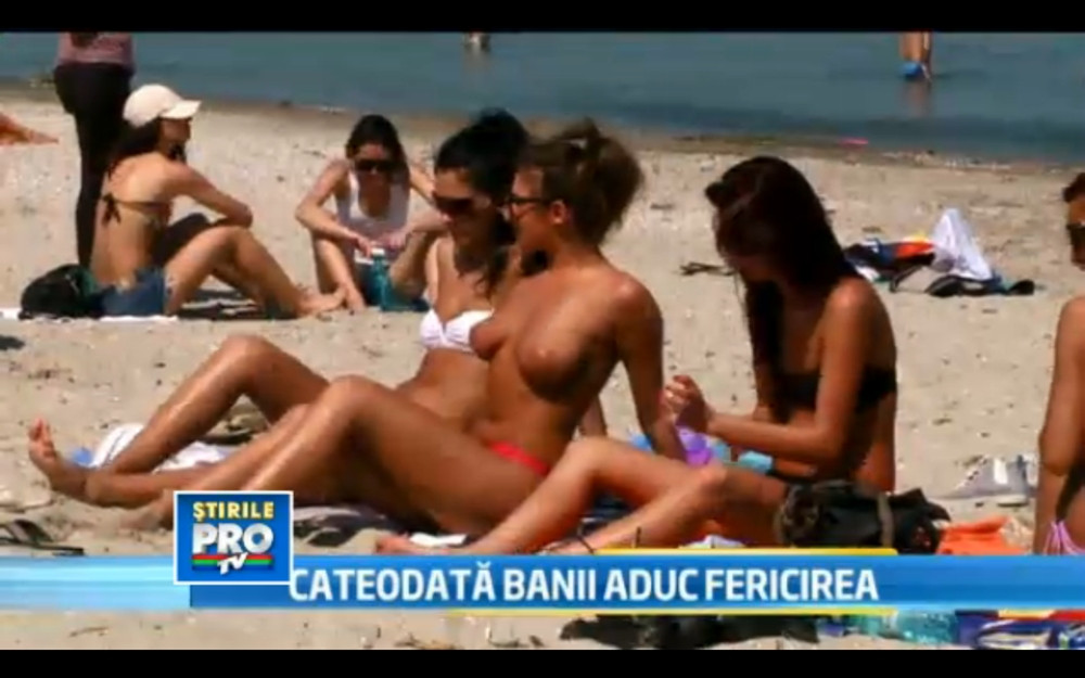 Zi fierbinte pe plaja din Mamaia. Fete topless, muzica, oameni cu bani si lipsiti de inhibitii