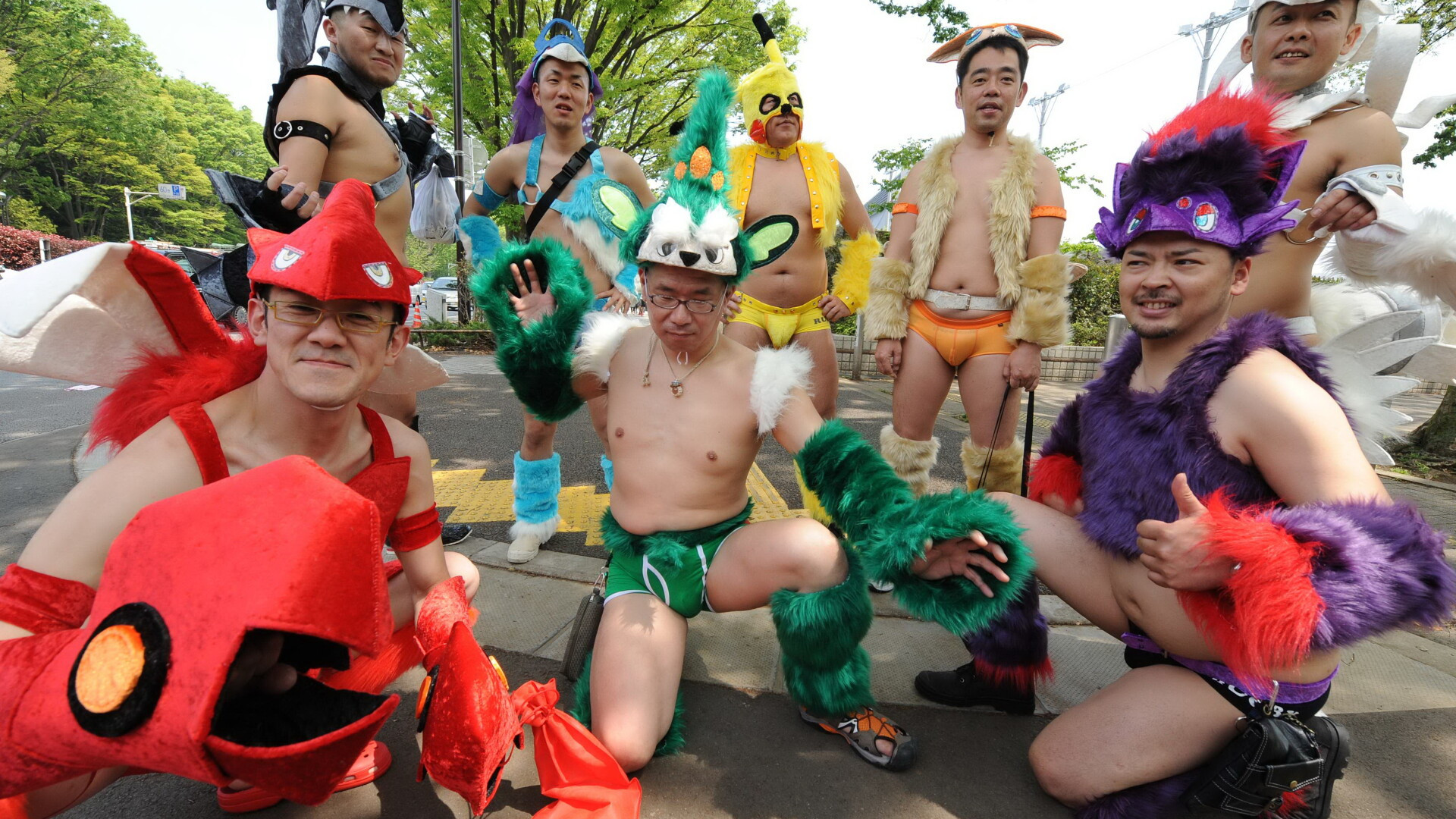 Scenele gay ascunse in manualele de scoala. Ce mari scriitori din literatura romana si le-au imaginat