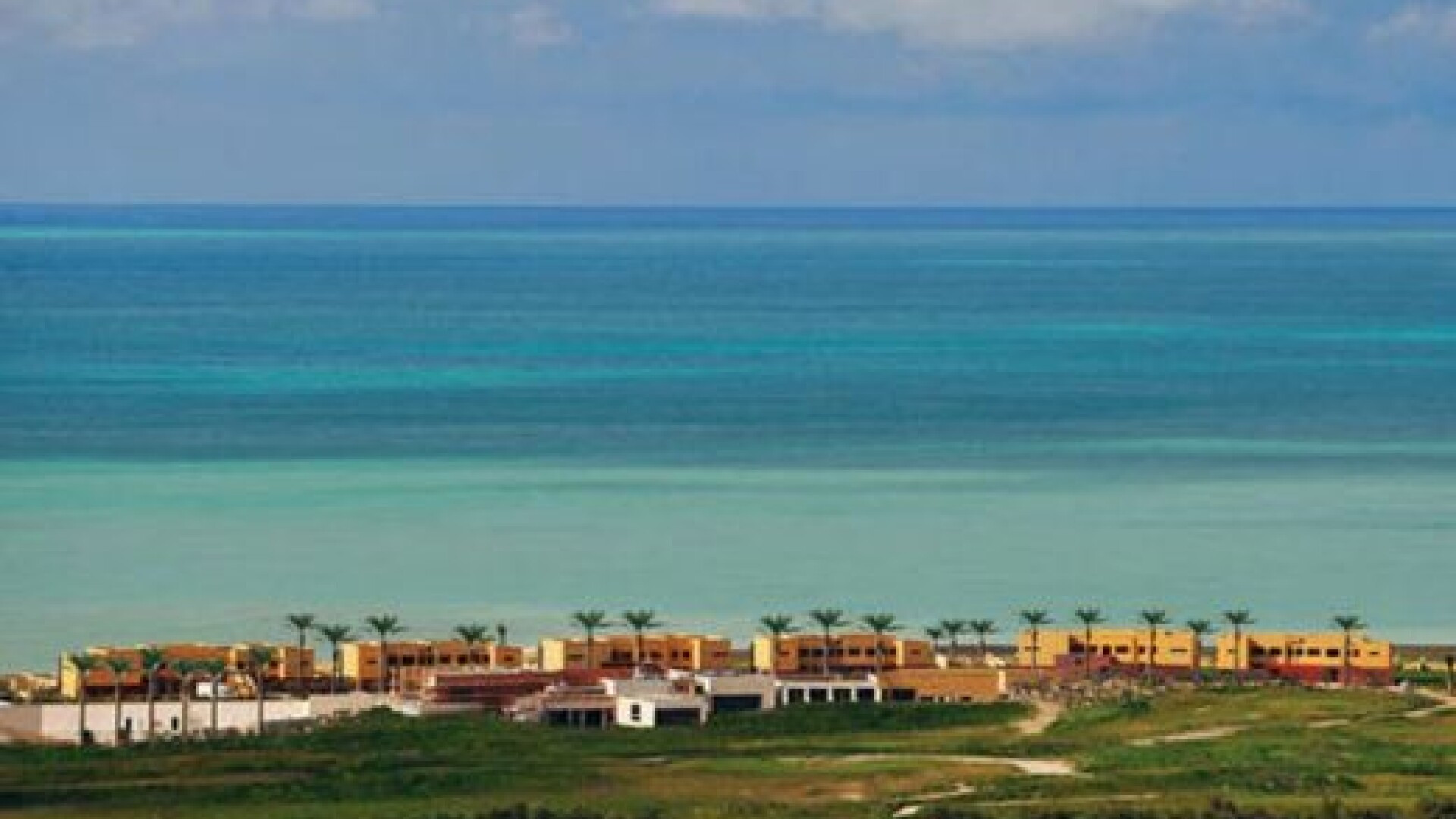 Aici se ascund toti miliardarii planetei: Cum arata paradisul in care sotiile sunt INTERZISE