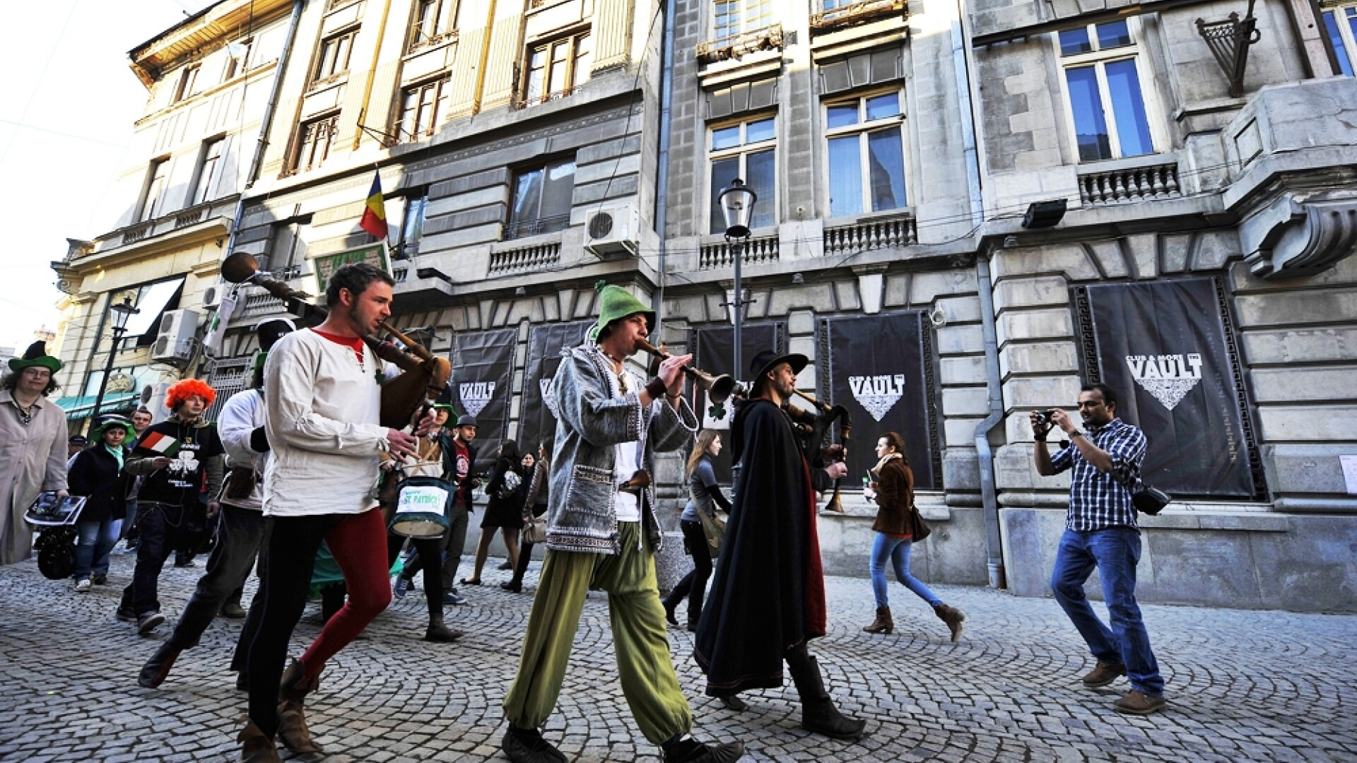 Centrul istoric din Bucuresti, magnet pentru investitorii straini. Afaceri de mii de euro