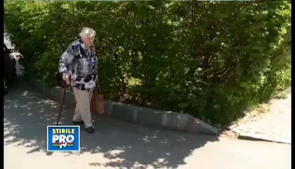 Batranete haine grele. S-au zbatut toata viata si se chinuie si la batranete