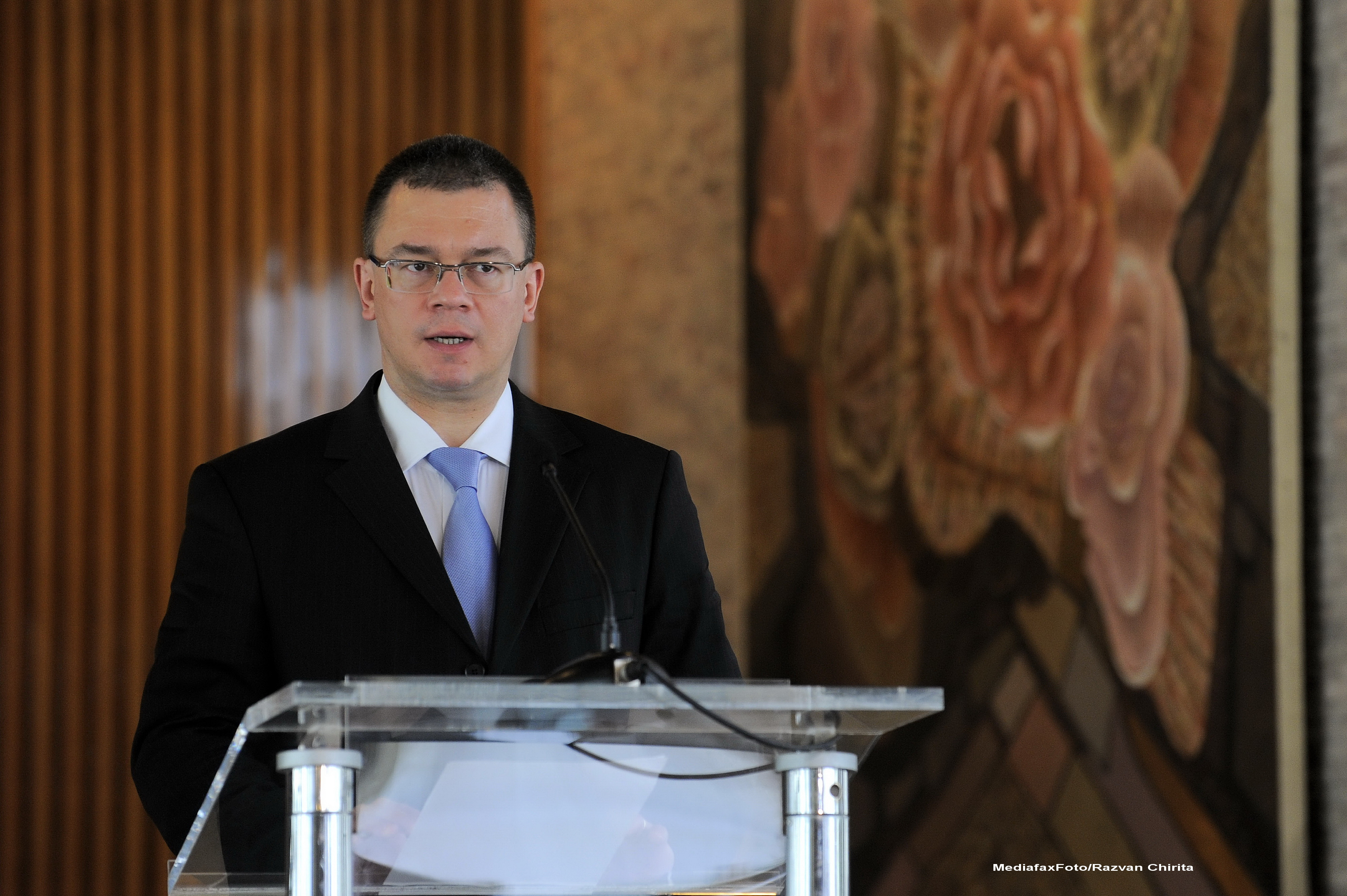 Preda: In cateva zile, Ungureanu lanseaza Initiativa de Centru-Dreapta, pe modelul CDR din anii '90