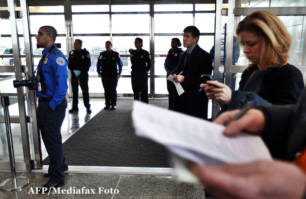 Alerta generala pe aeroporturile SUA. Oficialii se tem de teroristii cu bombe implantate in corp