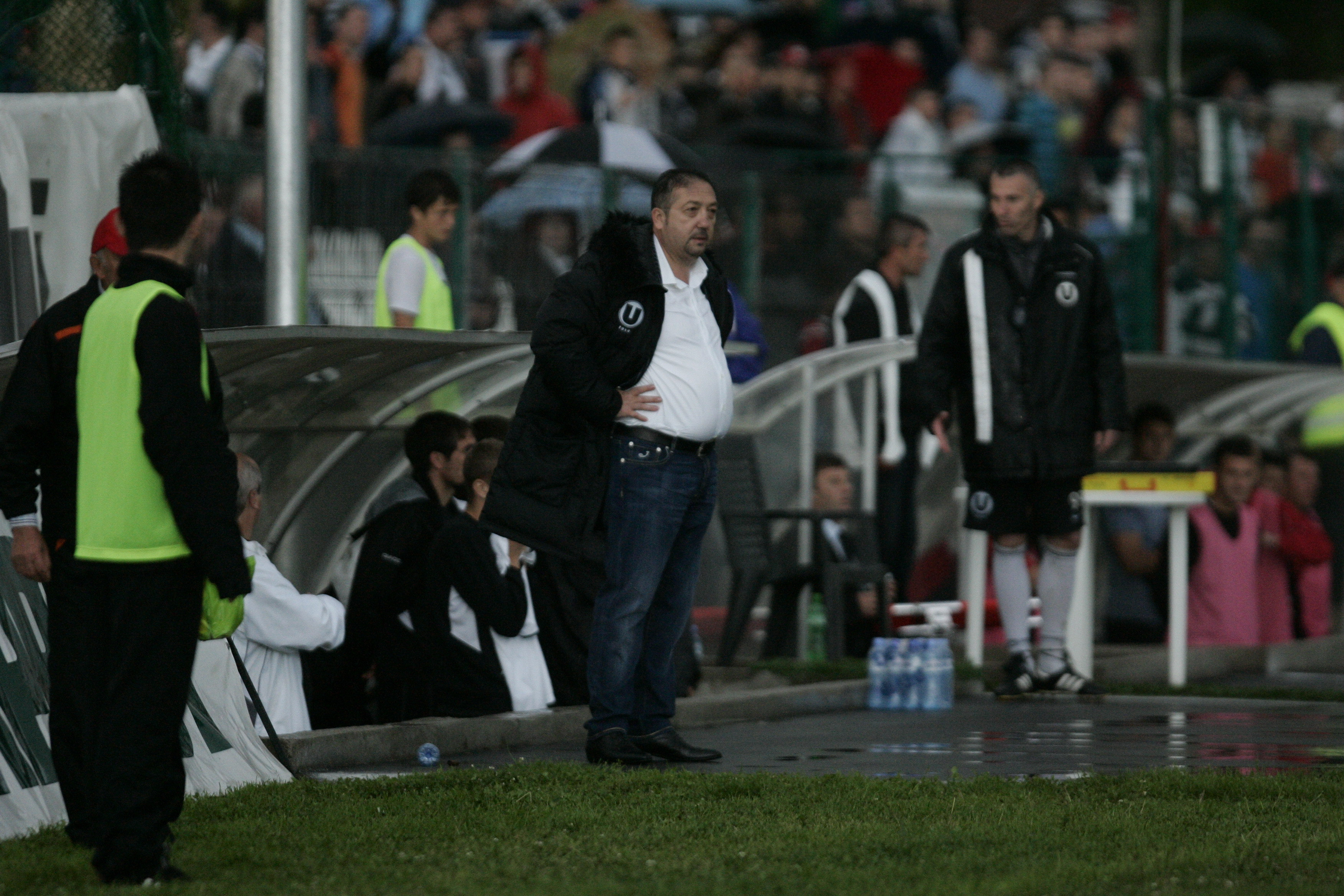 Walter asteapta scuze de la Paszkany