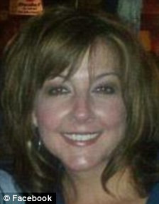 Si-a lasat baiatul in grija celei mai bune prietene. Va regreta intreaga viata aceasta decizie