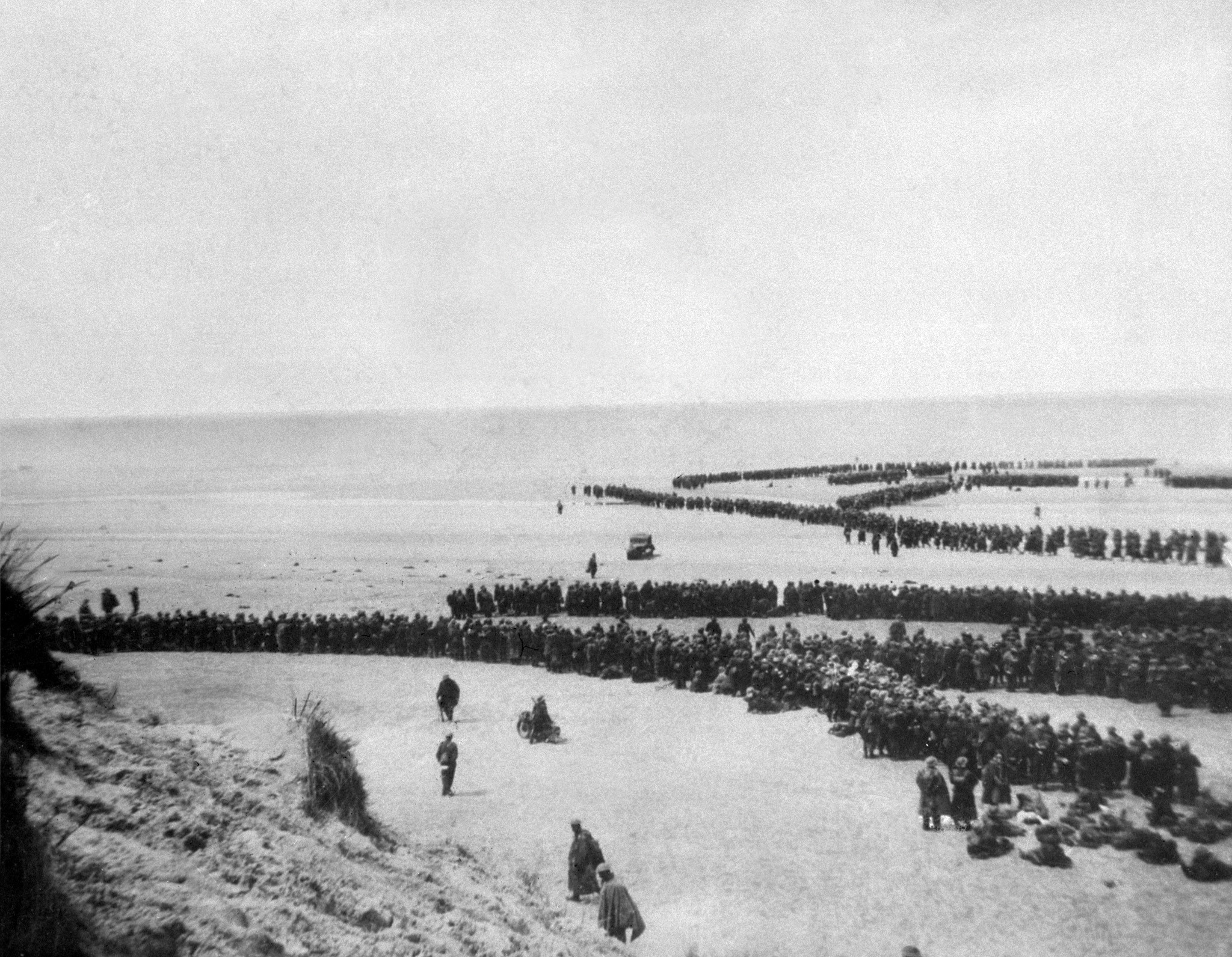 AP ii cere scuze barbatului pe care l-a concediat acum 67 de ani pentru ca a dat stirea secolului