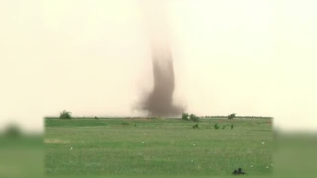 VIDEO. Imagini spectaculoase cu "tornada" care i-a speriat pe oamenii din Braila