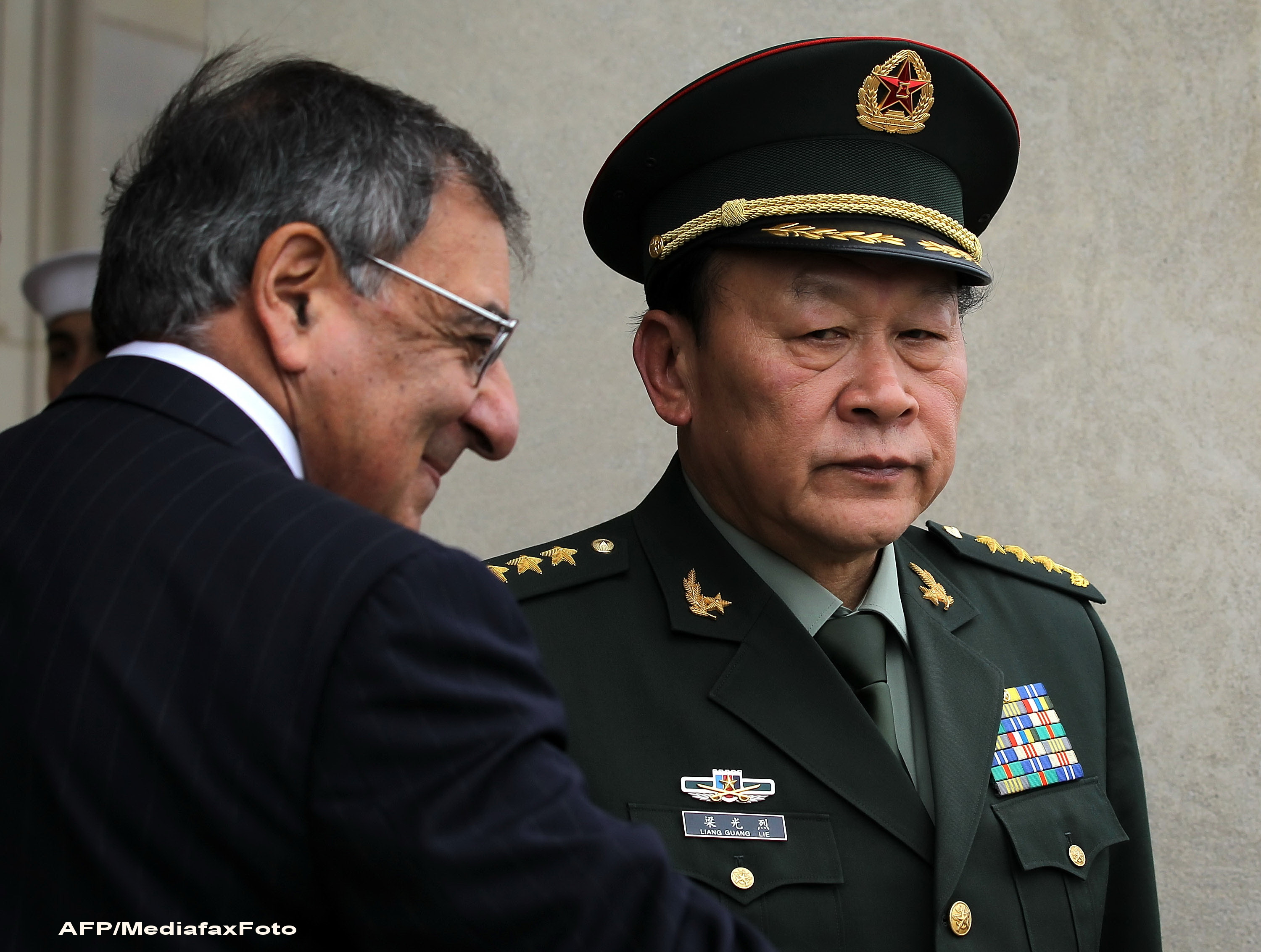 Intalnire de prietenie. Prima vizita la Pentagon a ministrului chinez al Apararii din ultimii 9 ani