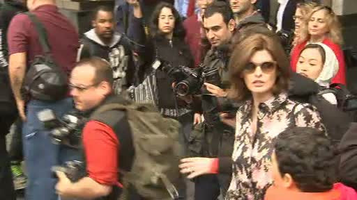 Linda Evangelista si sotul Salmei Hayek au ajuns la un acord cu privire la pensia alimentara