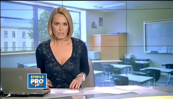 Profesor, acuzat ca are o relatie amoroasa cu o eleva. Dascalul se apara: "O sustineam moral"