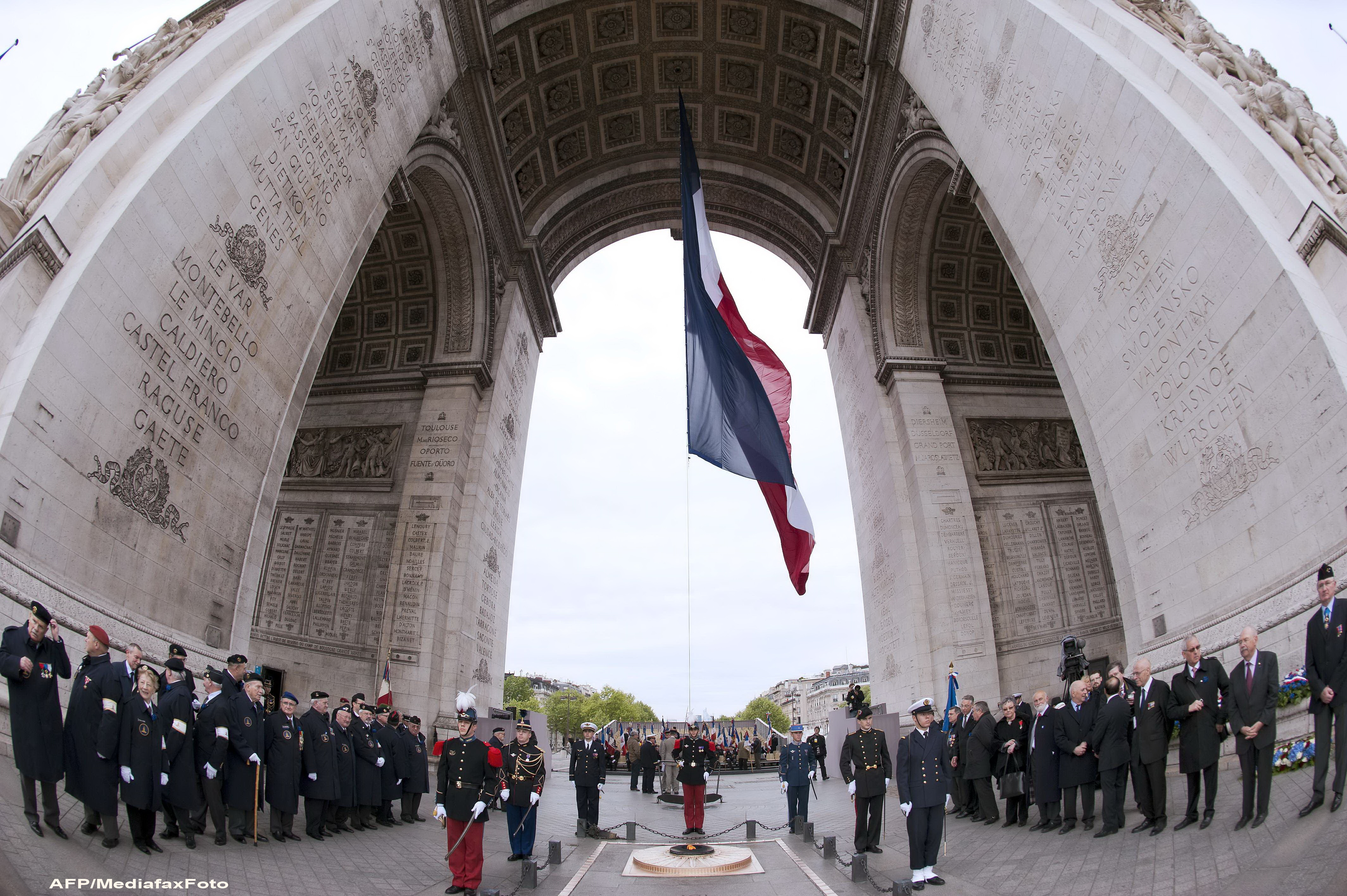 Analiza CNN: Ce inseamna victoria lui Francois Hollande pentru economia Europei