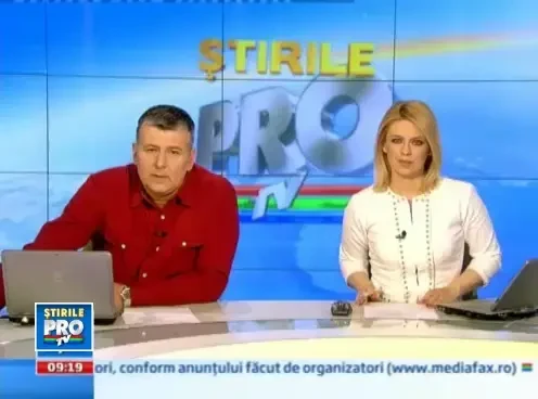 Corabia cu arta a navigat in centrul Timisoarei. Sute de oameni au admirat spectacolul inedit