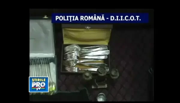 Romani retinuti in Franta. Ei sunt suspectati ca ar fi furat bijuterii si tablouri valoroase