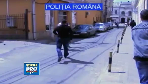 Camatar prins in flagrant de politistii din Turda