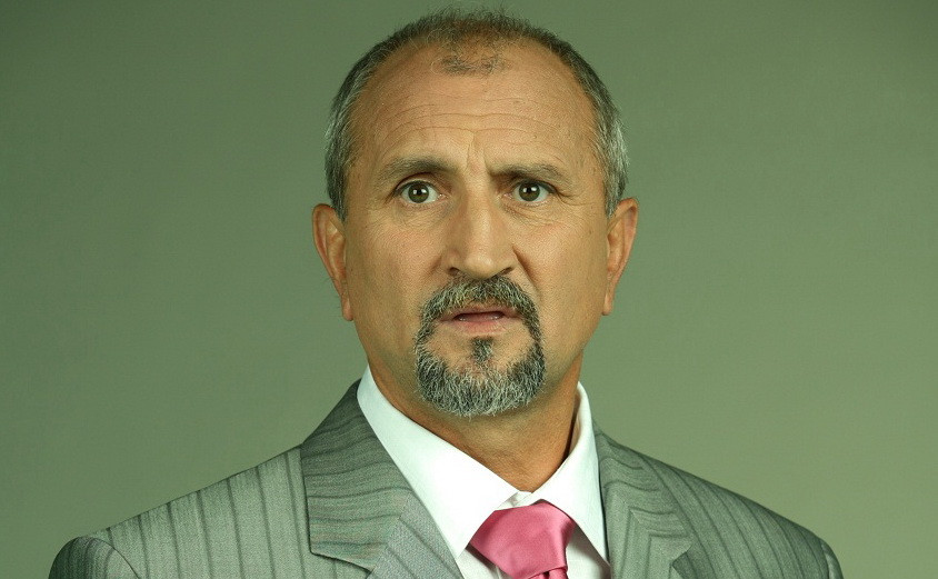 Cum il poti ajuta pe Serban Ionescu