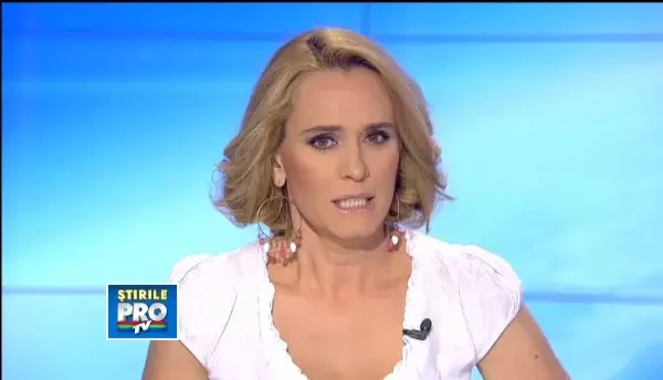 O fosta profesoara a incercat sa jefuiasca o casa de schimb valutar si a ranit o angajata