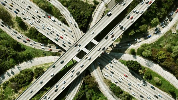 Mai multe masini, mai putine accidente fata de acum 60 de ani. Rezultatele unui studiu din Anglia