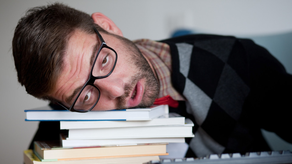 Oamenii nu sunt facuti pentru secolul vitezei.Ce spun cercetatorii despre cei care se trezesc tarziu