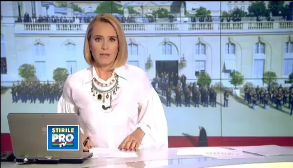 Hollande a trecut prin fulgere pentru a ajunge la Angela Merkel. Criza din Grecia, pusa sub lupa