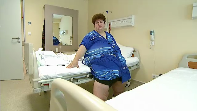 Exemplul Elenei: are 203kg si ia alte 30/an. 4 milioane de romani obezi si o singura taxa fast-food