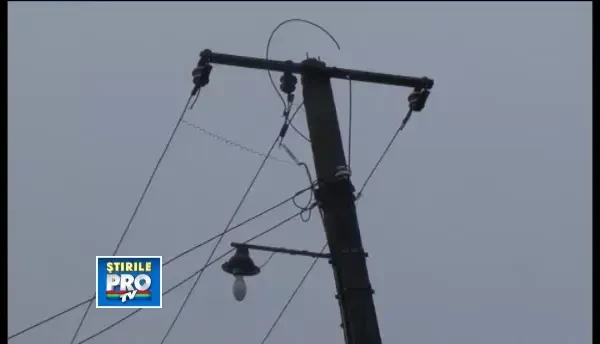 Un electrician a murit electrocutat in timpul unei interventii