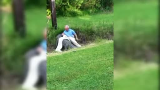 Atacat de un crocodil de peste 100 de kilograme. Calmul de care a dat dovada i-a salvat viata