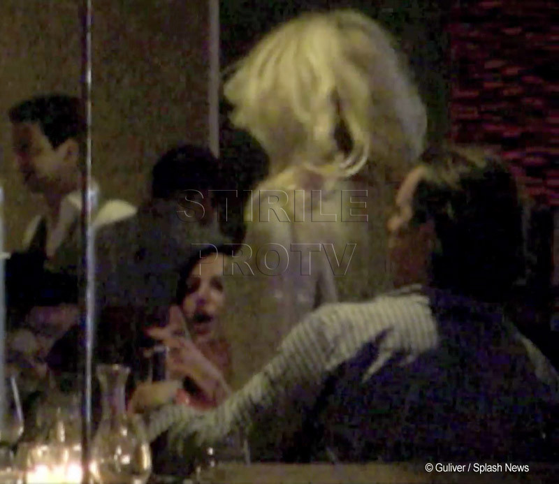 A fost candva cea mai dorita femeie din lume. Acum s-a facut de ras intr-un restaurant din Hollywood