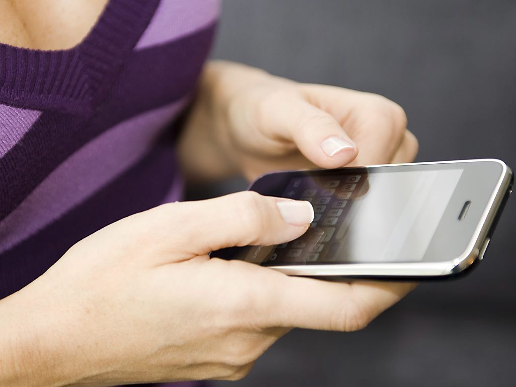 Relatia nepotrivita dintre un profesor si o eleva de liceu. Si-au trimis aproape 3.000 de mesaje