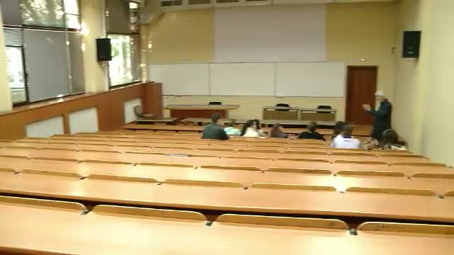 Bacalaureat 2012. Telefonul, dusmanul examenelor. Un elev din Gherla a fost eliminat de la Bac