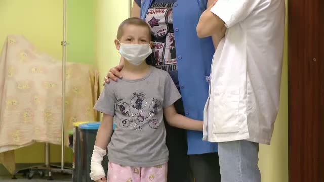 Ministrii cauta explicatii pentru criza citostaticelor, in timp ce bolnavii se sting cu zile