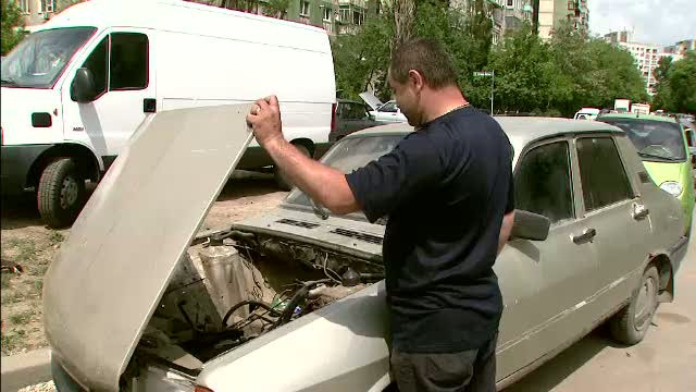 CAMERA ASCUNSA. Cum "rezerva" centrele de casare tichetele Rabla intermediarilor de pe piata neagra