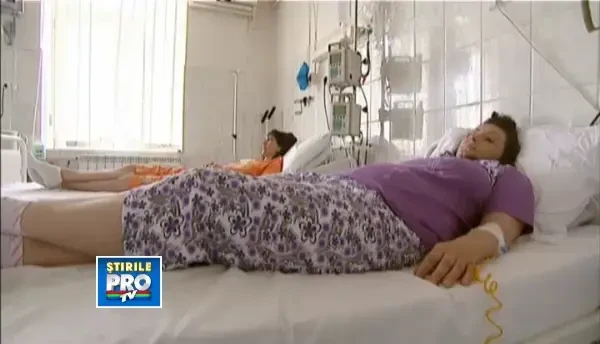 Ministrii cauta explicatii pentru criza citostaticelor, in timp ce bolnavii se sting cu zile