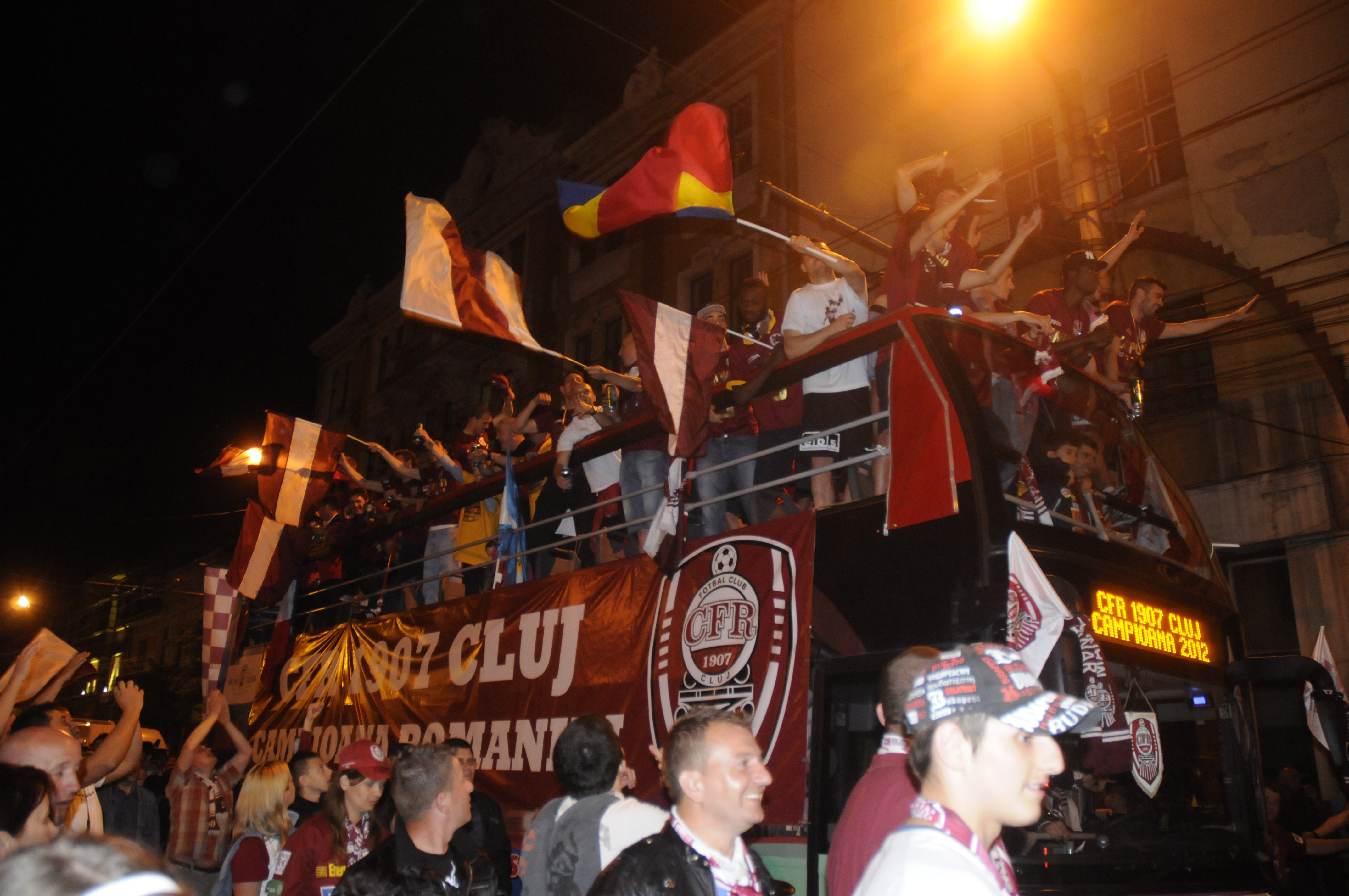 CFR a luat in ultimii 5 ani mai multe trofee decat toate celelalte echipe la un loc. GALERIE FOTO