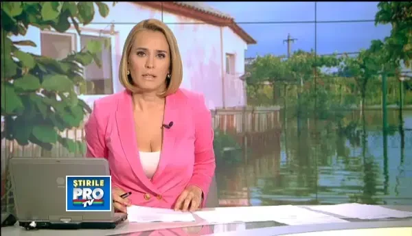 Inundatii dupa codul galben: case prabusite, animale moarte, oameni disperati