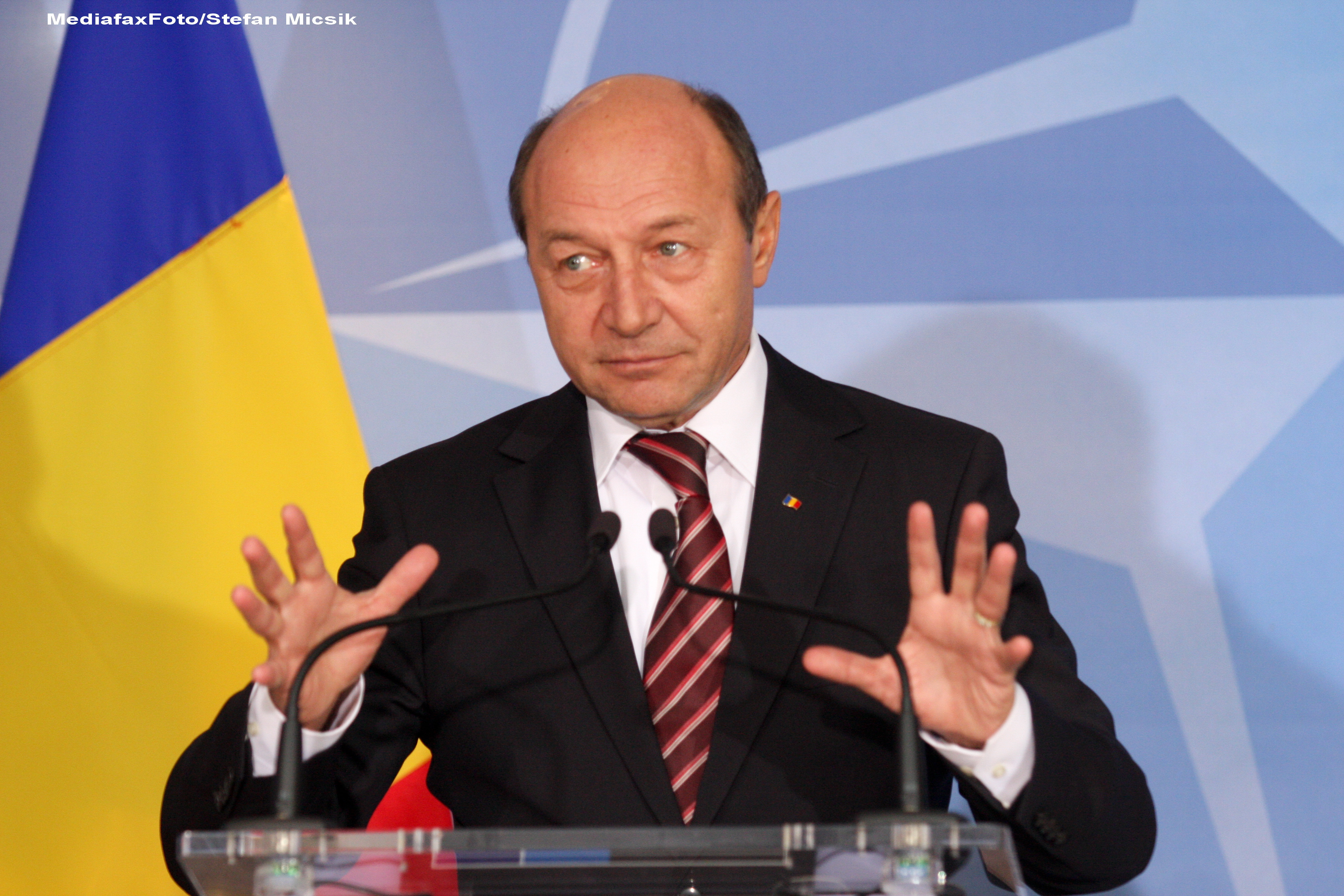 Basescu: "Faptul ca Van Rompuy si Barroso nu au iesit in conferinta cu Ponta e un semnal infiorator"