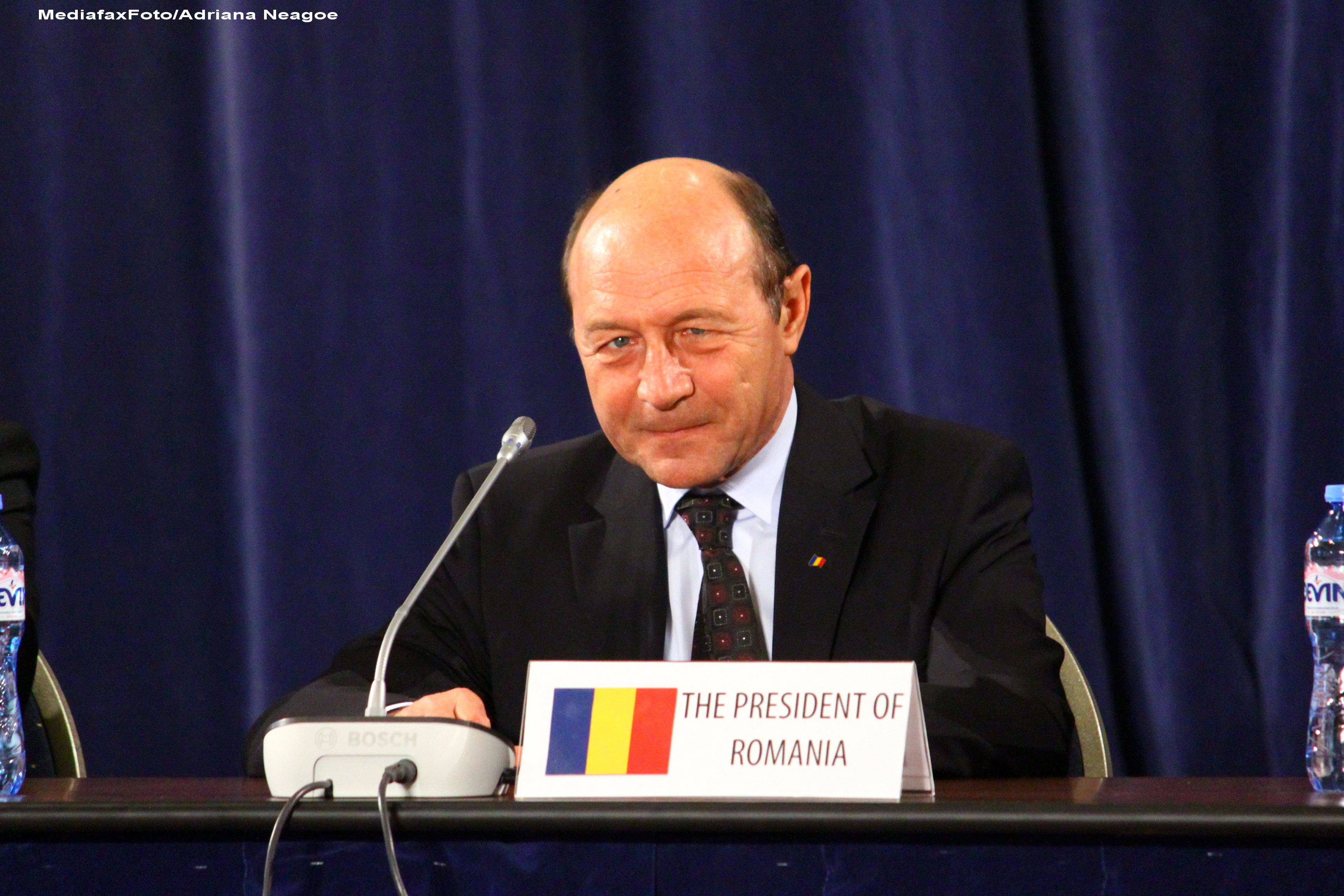 Basescu: Nu e un Guvern convenabil pentru mine, trebuie sa privesc cu atentie la ce face Guvernul